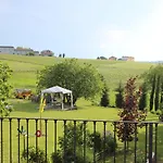 Alojamento de Acomodação e Pequeno-almoço Cascina Beccaris Costigliole d'Asti