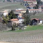 Cascina Beccaris Alojamento de Acomodação e Pequeno-almoço Costigliole d'Asti