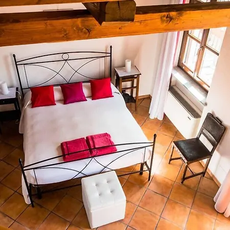 Cascina Beccaris 3* Костильоле-д'Астри