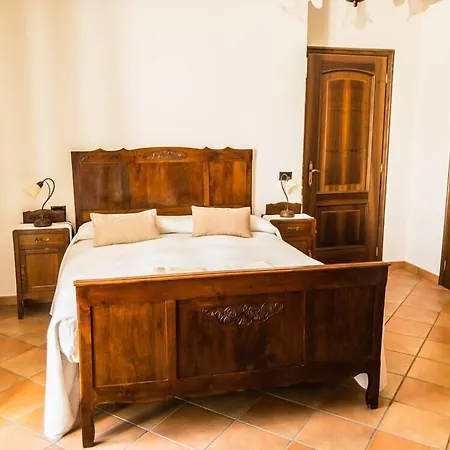 Cascina Beccaris Костильоле-д'Астри