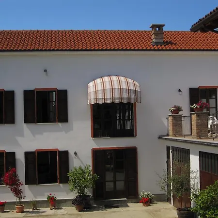 Cascina Beccaris Костильоле-д'Астри