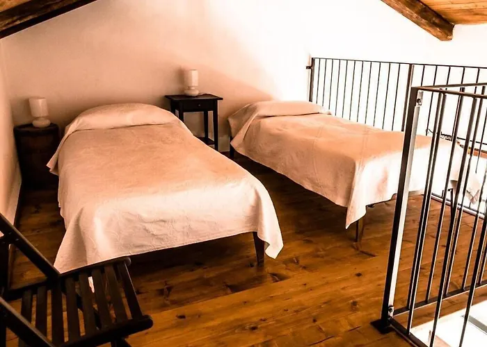 Alojamento de Acomodação e Pequeno-almoço Cascina Beccaris Costigliole d'Asti